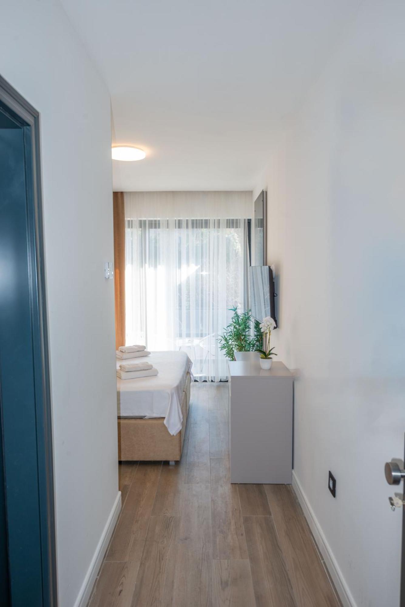 Botanica Boutique Hotel Ulcinj Esterno foto
