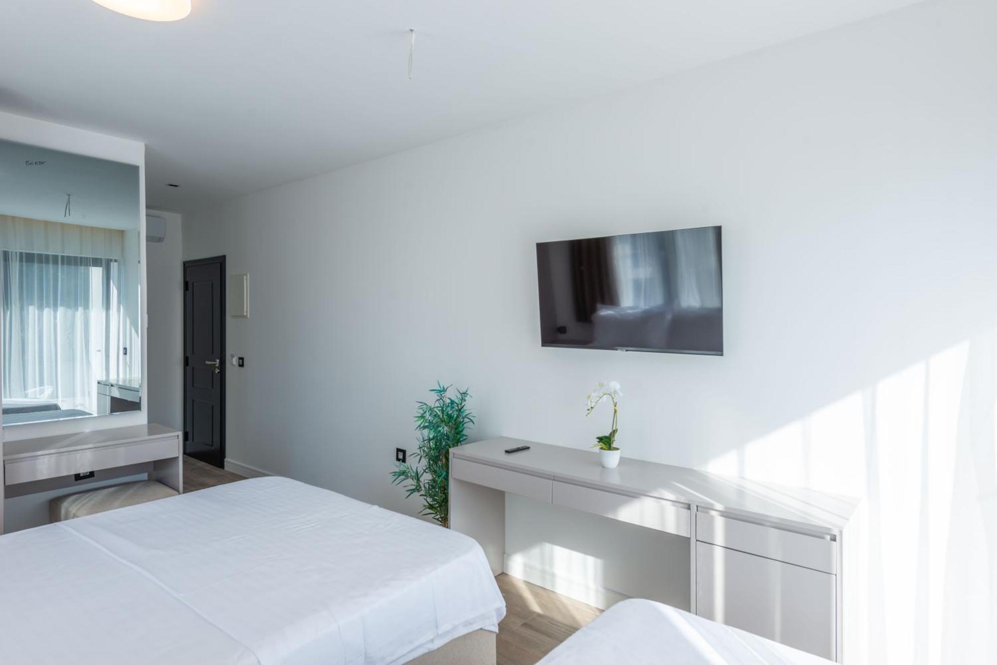 Botanica Boutique Hotel Ulcinj Esterno foto