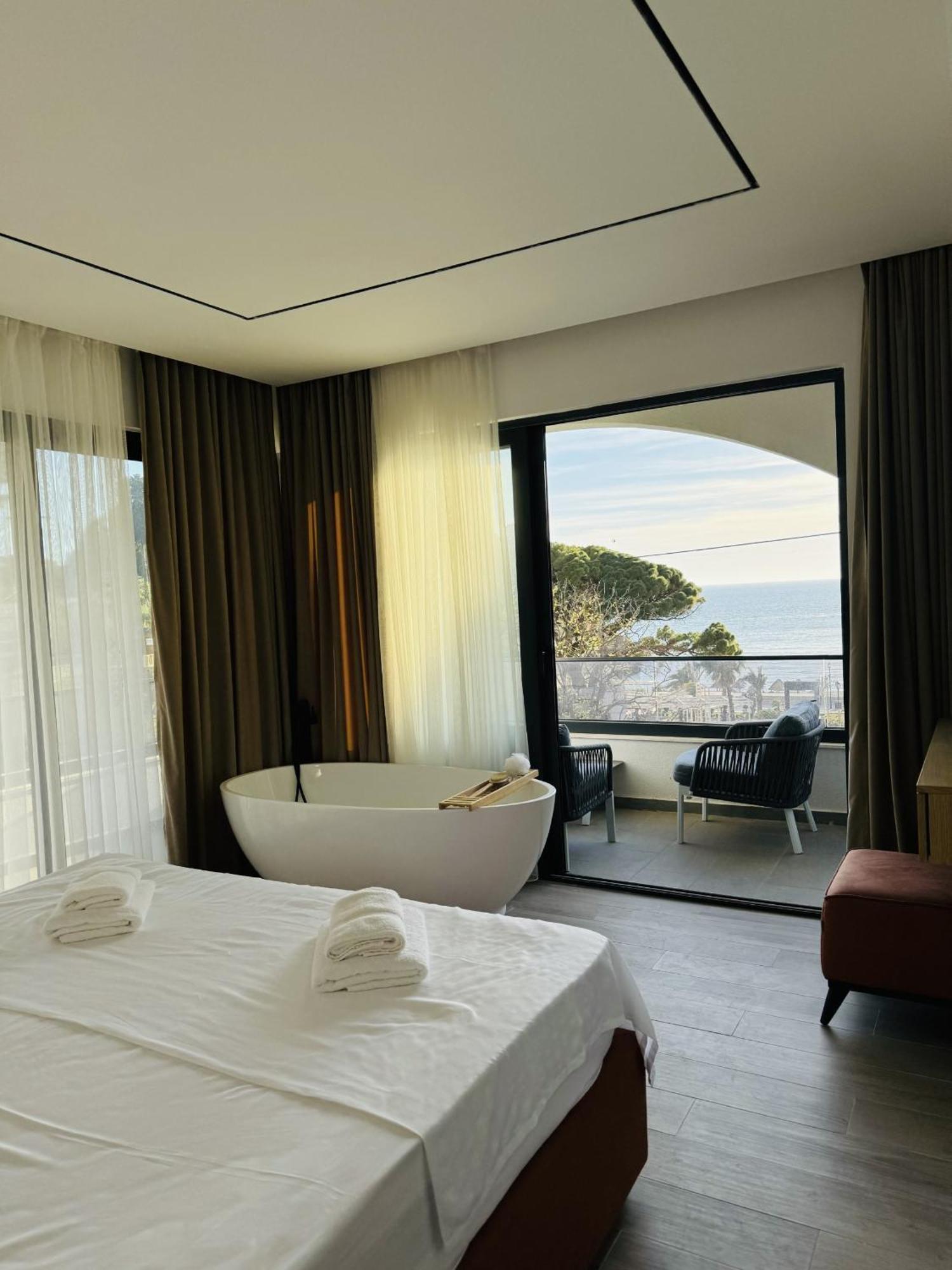 Botanica Boutique Hotel Ulcinj Esterno foto